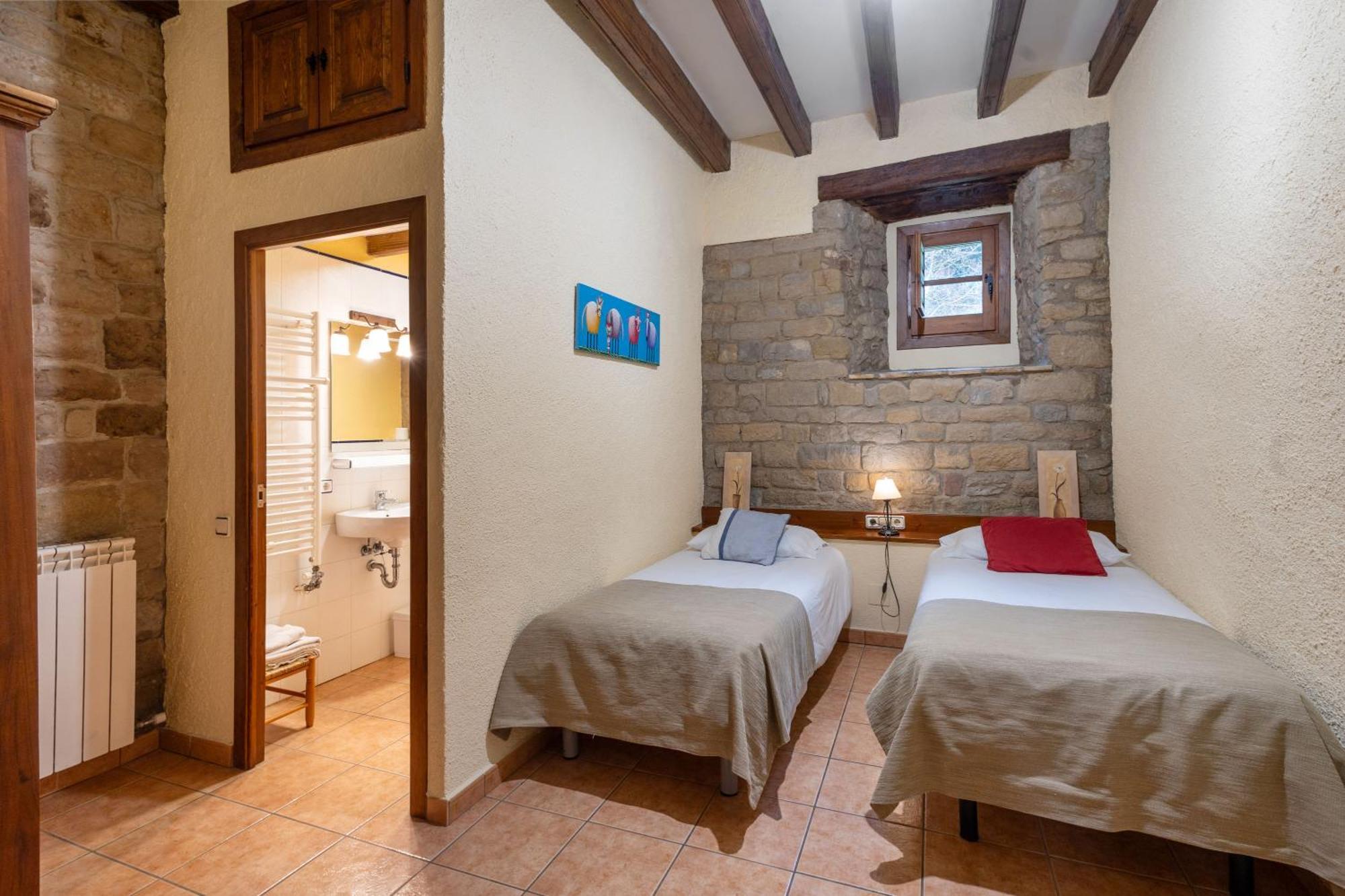 Maison d'hôtes Mas Vinyoles à Centellas Extérieur photo