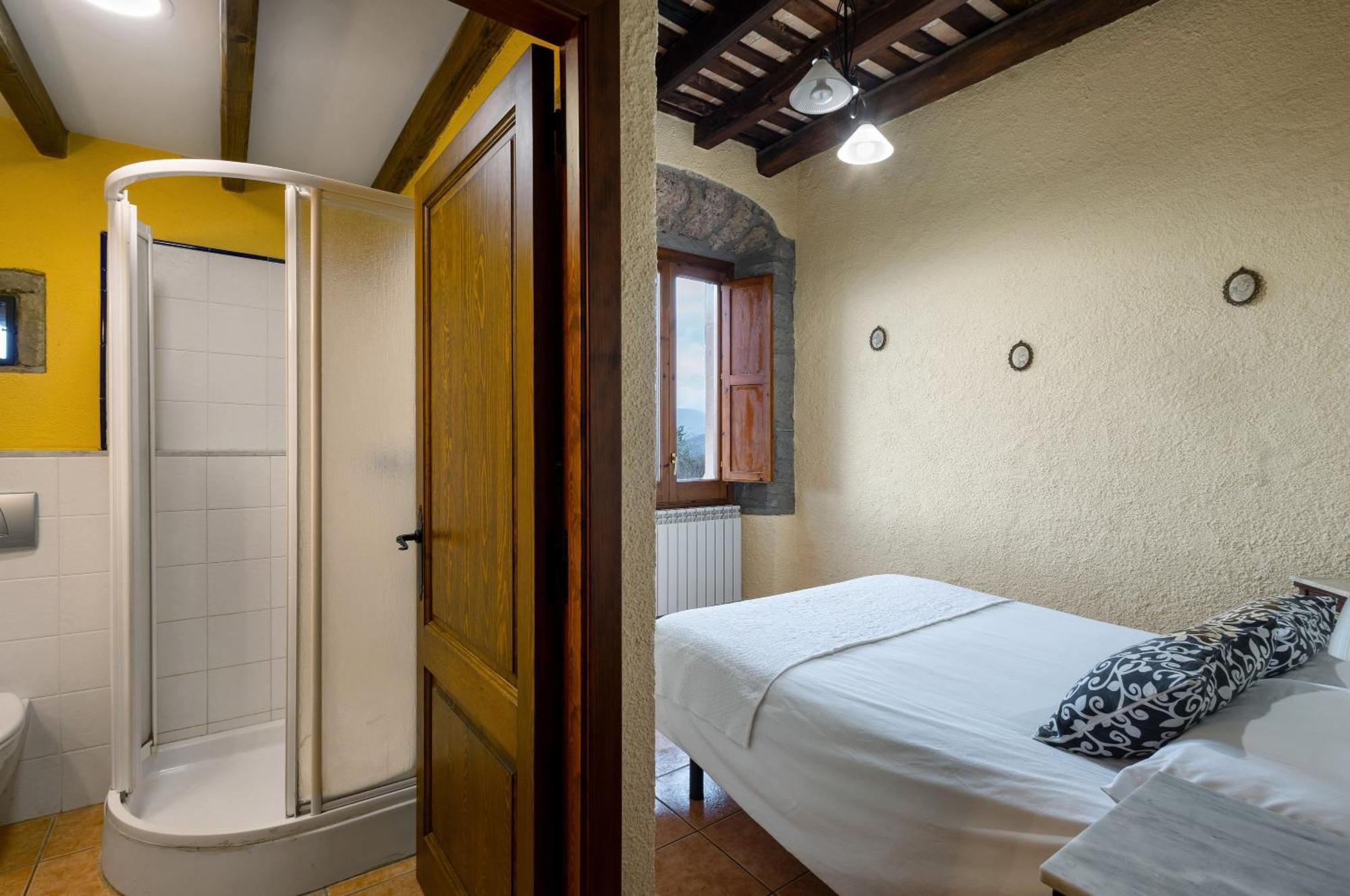 Maison d'hôtes Mas Vinyoles à Centellas Extérieur photo